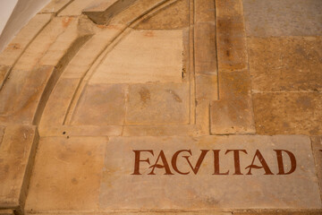 FACULTAD UNIVERSIDAD SALAMANCA PIEDRA VILLAMAYOR SANGRE DE TORO