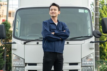 トラック　運転手　配送　ポートレート