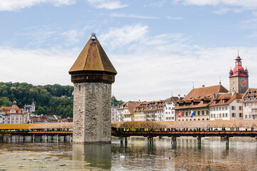 Luzern, Kapellbr&uuml;cke, Holzbr&uuml;cke, Wasserturm, Reuss, Stadt, Altstadt, Altstadth&auml;user, Sommer, Vierwaldst&auml;ttersee, Schweiz