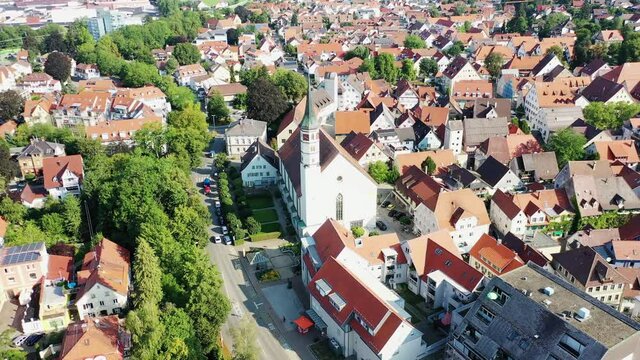 Drohnenvideo von Leutkirch im Allg&auml;u mit Sehensw&uuml;rdigkeiten
