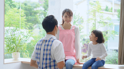 Fototapeta premium 保育士と女の子