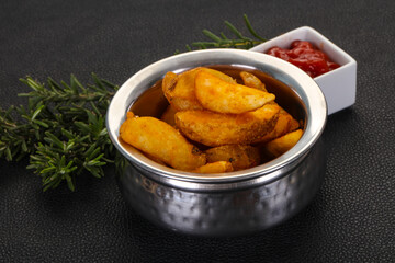 Fried potato slices