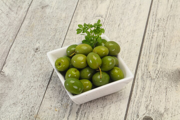 Green Campo Real olives in the bowl