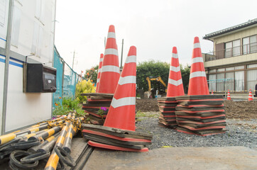 建設現場　カラーコーン
