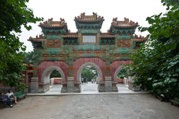 Obraz premium Chinese traditional style building in an ancient garden, north china