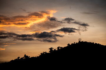 Silueta y atardecer
