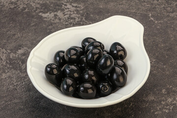 Black olives in the bowl
