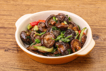 Marinated shiitake mushrooms with herbs