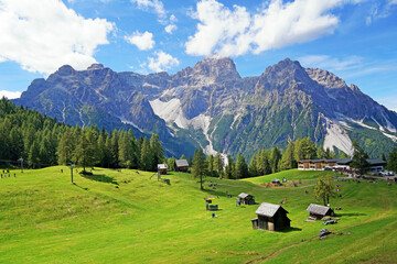 Fototapeta na wymiar Die Rotwandwiesen in Südtirol
