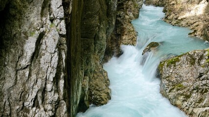 Wasser in den Alpen, Bäche und Flüsse im Hochgebirge