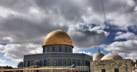 Obraz premium A view of the Dome of the Rock in Jerusalem
