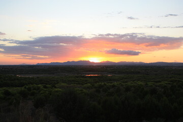 ATARDECER Y LUNA LLENA