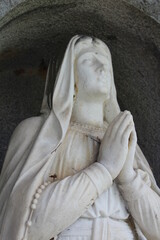 Virgin Mary statue on grave Hollywood Cemetery, Richmond, Virginia