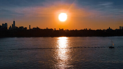 Fototapeta premium sunset above nyc