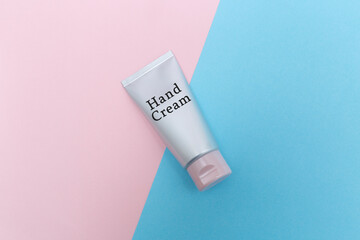 ハンドクリーム,ケア,肌荒れ,冬,ピンク,香り,備品,手,塗る,塗布,チューブ,化粧品,健康,美容,青