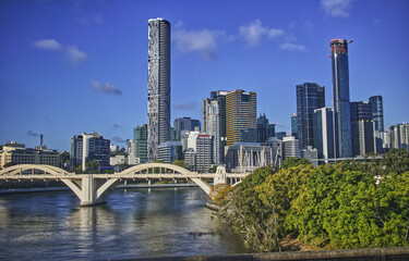 Naklejka premium Brisbane City skyline river bridge 