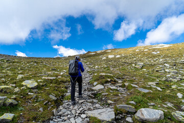 Bergwandern am grossen Sankt Bernhard Lacs de Tenetre