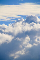 夏から秋に向かう空