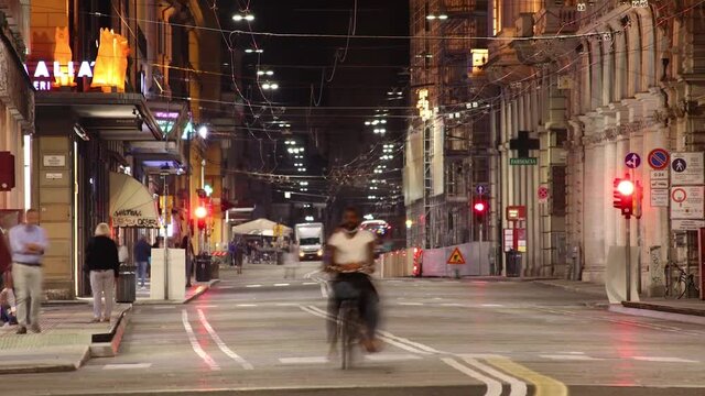 Bologna, Italy - Night TimeLapse on Via Rizzoli and Via Ugo Bassi, City Center - 24fps