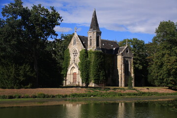 Fototapeta na wymiar la chapelle du château de la Ferté Saint Aubin