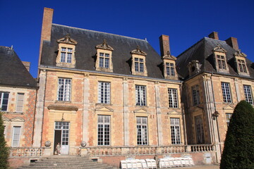 Fototapeta na wymiar au château de la Ferté Saint Aubin