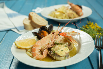 Roasted Mixed Seafood Contain Mussels, prawns, salmon