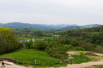 Fototapeta na wymiar views from amaiur castle, in navarra