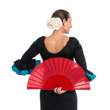 mujer con abanico rojo flamenco y sevillanas