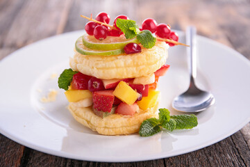 fruit and puff pastry cake