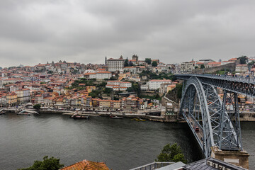 Fototapeta na wymiar Luis I bridge in Porto