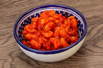 Baked kidney with tomato and pepper
