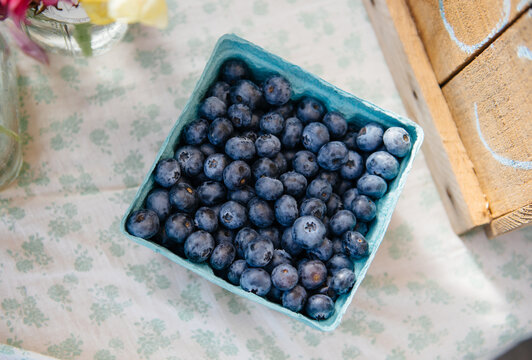 Quart of fresh organic blueberries