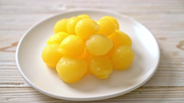 Sweet gold egg yolk drop - a kind of Thai sweetmeat