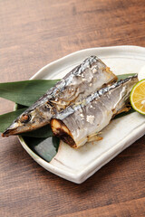 サンマの塩焼き