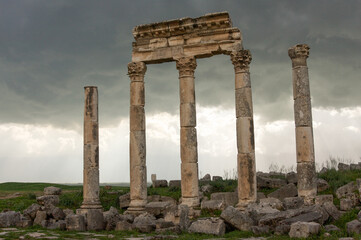 Fototapeta premium Apamea Syria, ancient ruins with famous colonnade before damage in the war