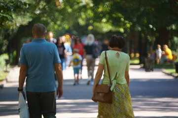  People in the city Park.