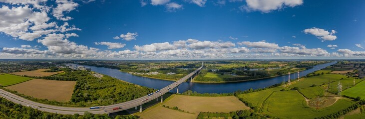  The Rader Hochbrücke crosses the A 7 federal motorway between the Rendsburg/Büdelsdorf junction...