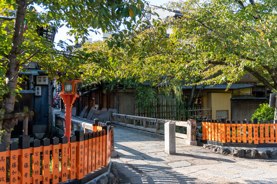 祇園白川巽橋 Photos Royalty Free Images Graphics Vectors Videos Adobe Stock