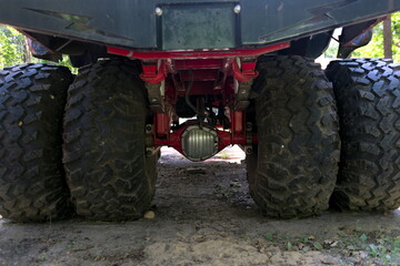 Powerfull rear axle of small monster truck