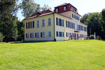 Obraz premium Jagdschloss der Herzoege von Meiningen. Fasanerie, Hermannsfeld, Rhonblick, Thueringen, Deutschland, Europa 