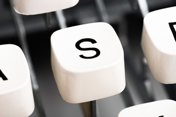 Manual Typewriter White Plastic Key Cap