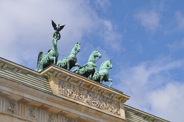 Statute of horses on the Brandenburg Tor © Timmy Frames