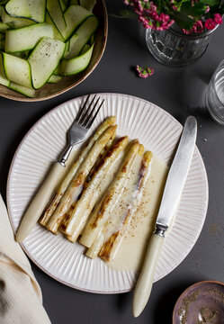 Asparagus with Bechamel Sauce