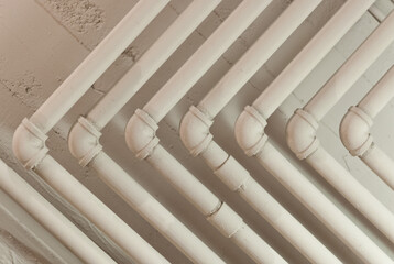 repeating pipe corners create an arrow