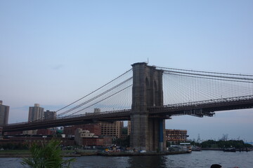 Fototapeta na wymiar brooklyn bridge new york city
