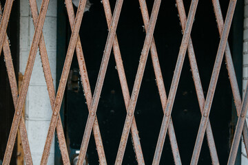 Crossed metallic bars on an entrance