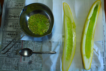 キュウリの種採り