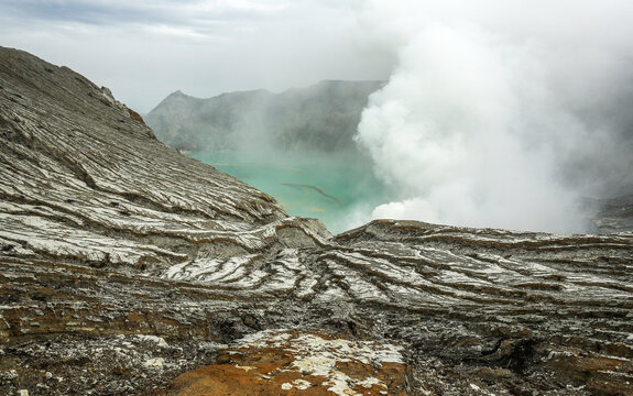 Rim of Kawah Ijen