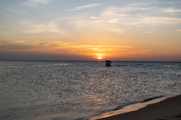 atardecer en mar