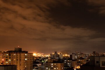 céu noturno na cidade
